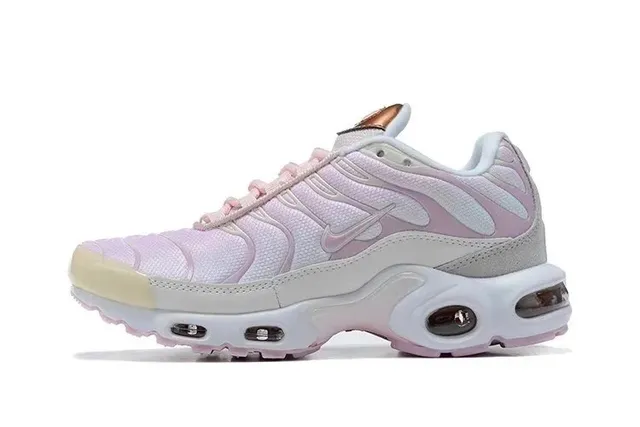 Nike Air Max Plus Pastel Pink