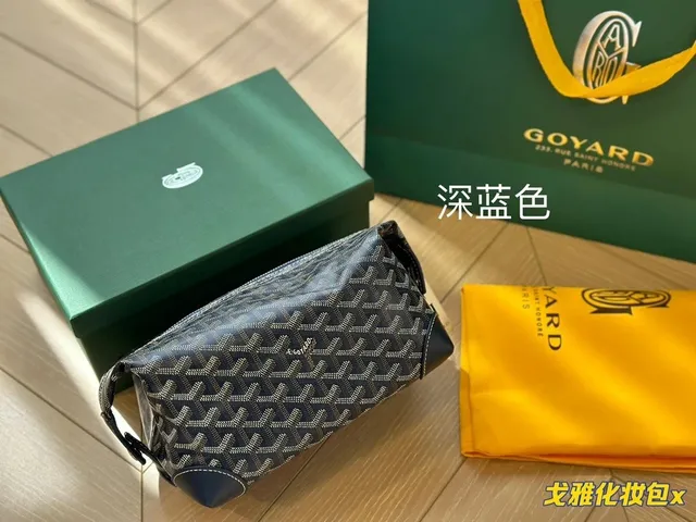 Goyard Saint Louis Pouch Chevron Canvas