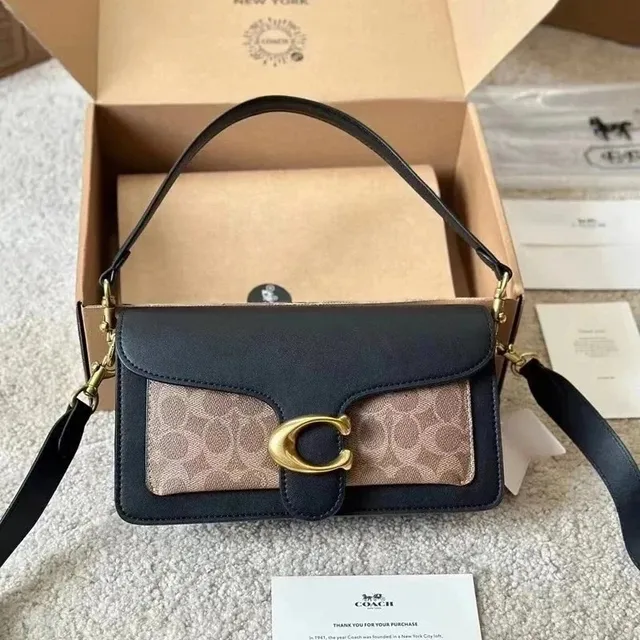 Coach Carryall C Logo