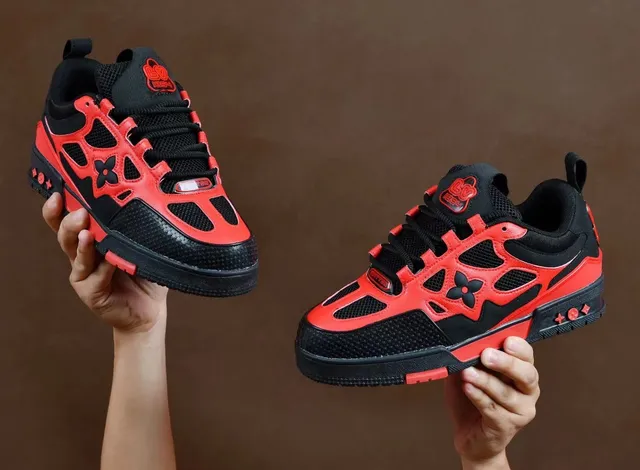 Louis Vuitton LV Trainer Monogram Flower