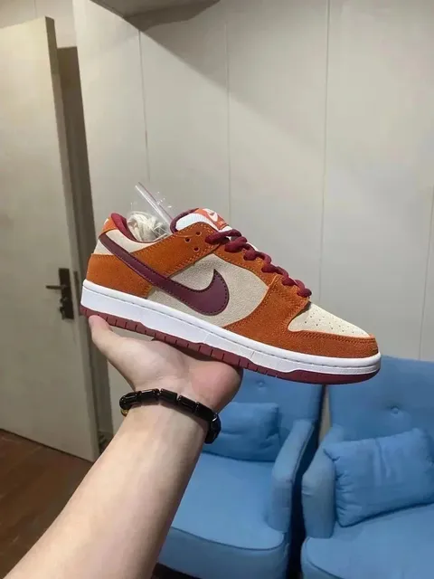 Nike Dunk Low Pumpkin Spice