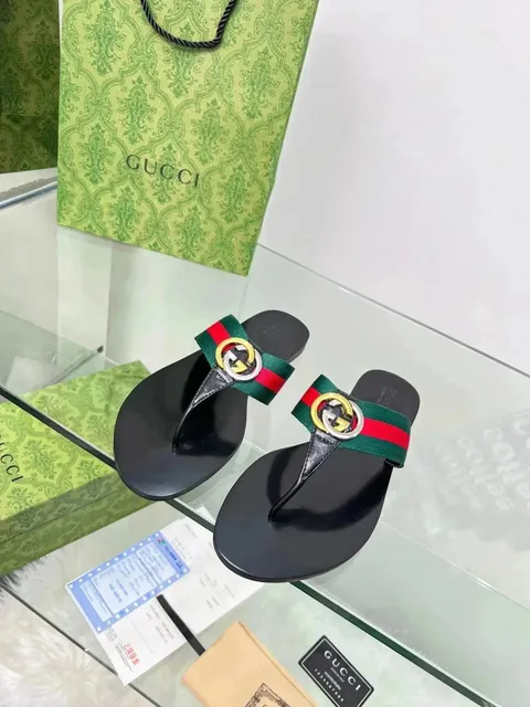 Gucci GG Marmont Thong Sandal Web Stripe