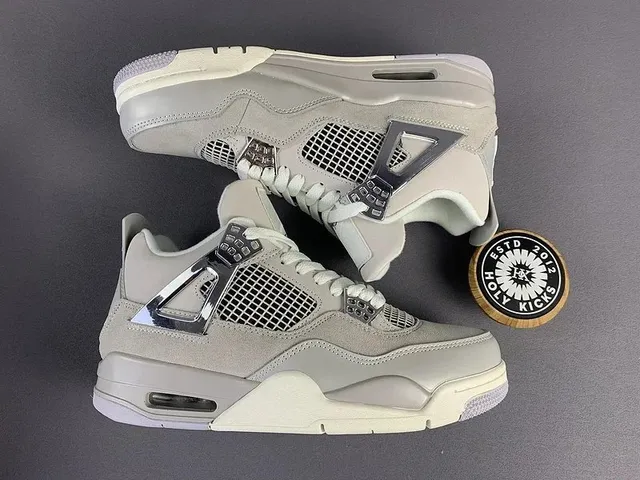 Air Jordan 4 Cool Grey