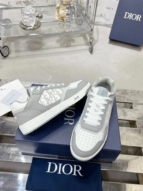 Dior B22 Sneaker Oblique Logo