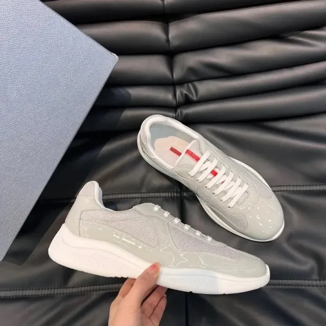 Prada Linea Rossa Sneaker Glossy Grey