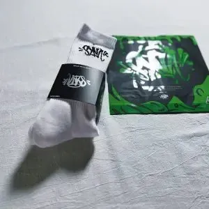 白黑两双+包装