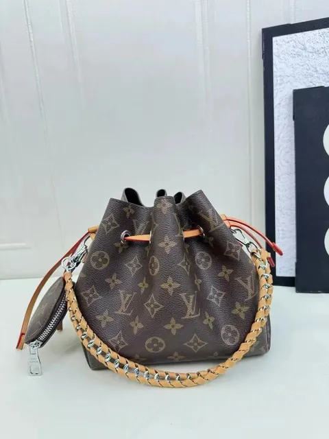 Louis Vuitton Noé Bucket Bag Monogram Canvas