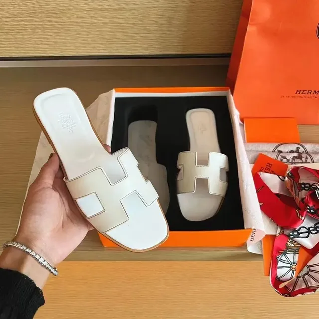 Hermès H Evelyne Slide Cream Leather