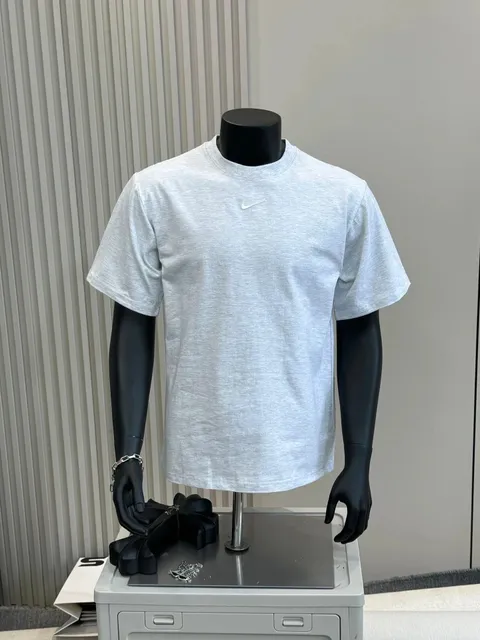 Nike Essential T-Shirt