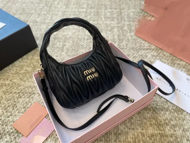 Miu Miu Matelassé Shoulder Bag Quilted Leather