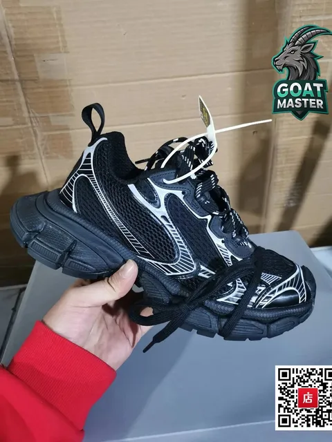 Balenciaga Triple S