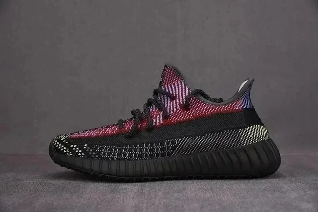 Yeezy Boost 350 V2 Zebra