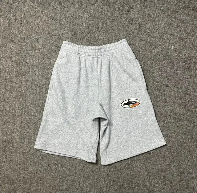 818灰色