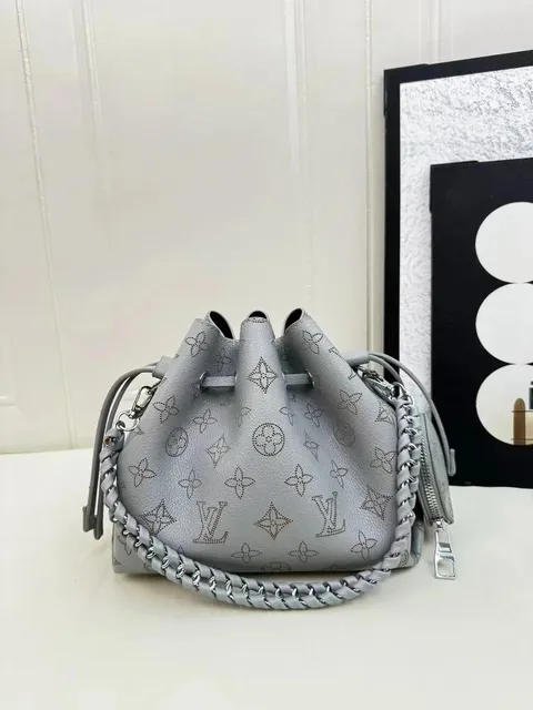 Louis Vuitton Noé Bucket Bag Monogram Empreinte