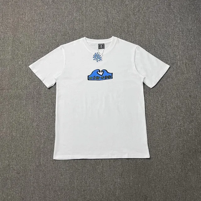 13白色