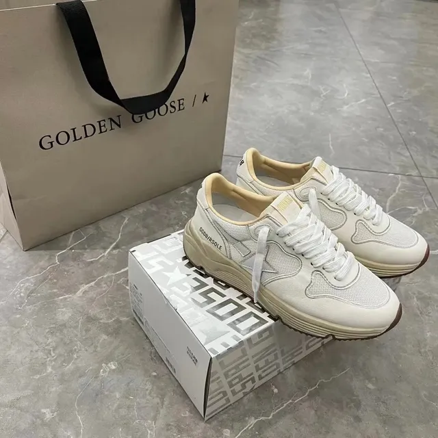 Golden Goose Superstar Distressed White