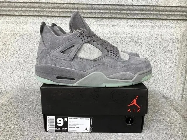 Air Jordan 4 Retro Kaws
