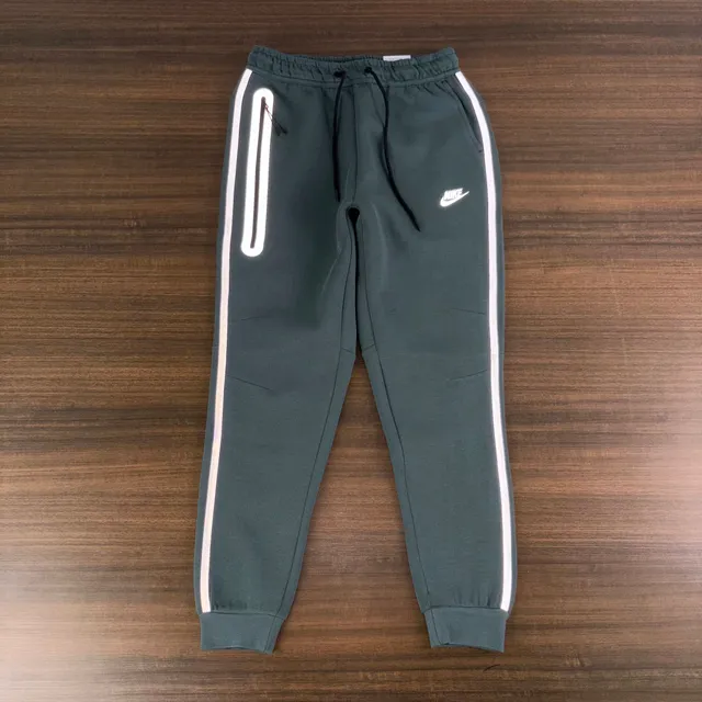 Nike Tech Fleece Joggers Reflective Stripe