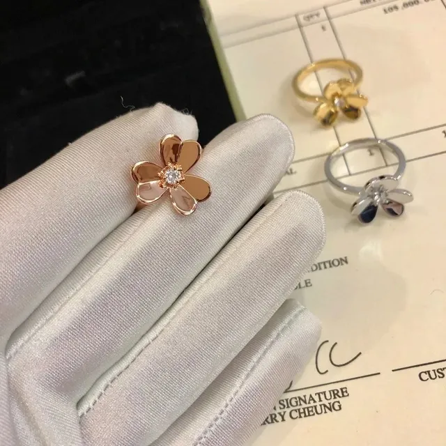 Van Cleef & Arpels Alhambra Ring