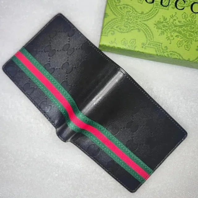 Gucci Web Stripe Wallet GG Supreme