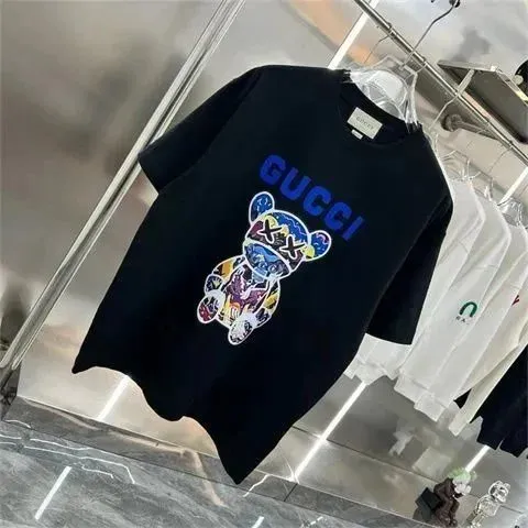 Gucci Graphic Tee Bears Logo Print