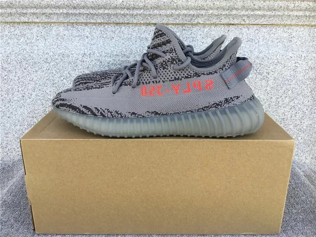 Yeezy Boost 350 V2 Zebra