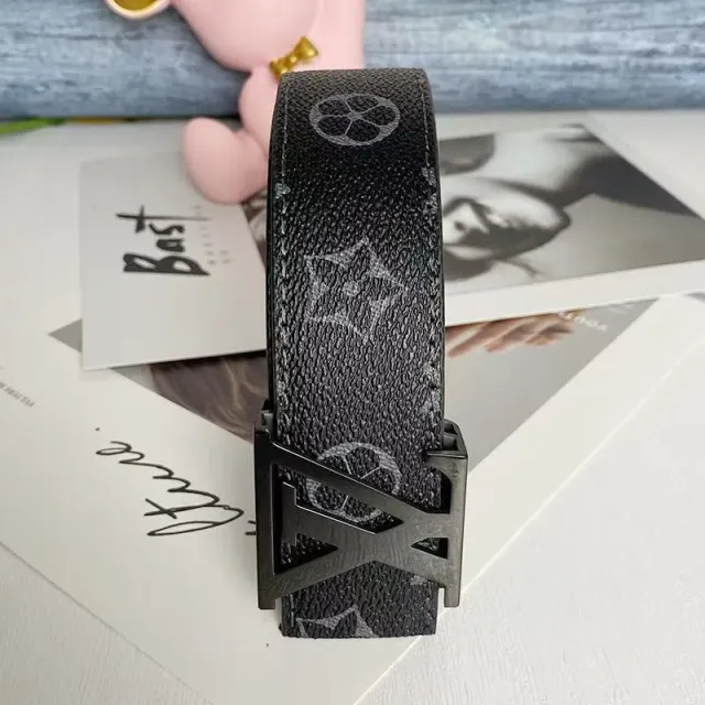 Black flower black buckle