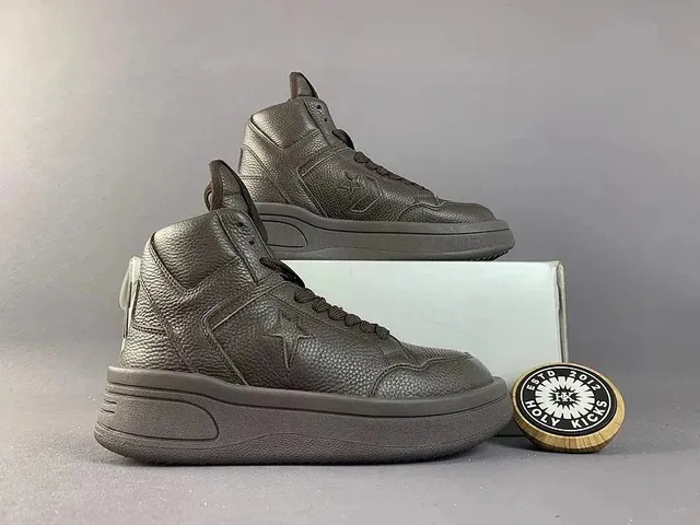 Converse Chuck Taylor All Star High Monochrome Leather