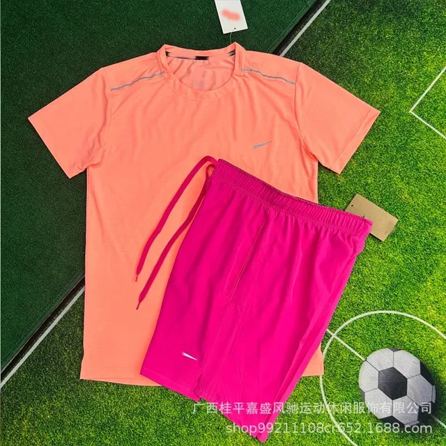 Nike Training Set Vibrant Colorblock