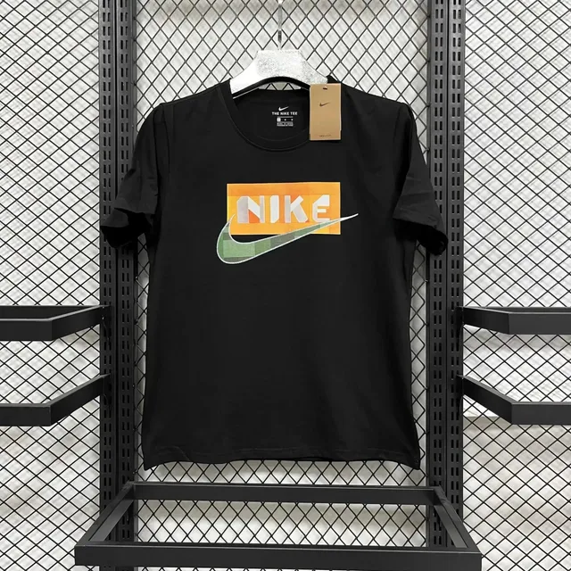 Nike Tee Pixel Swoosh