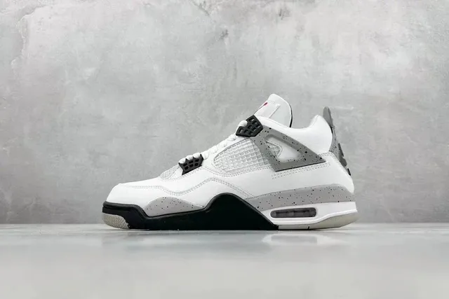 Air Jordan 4