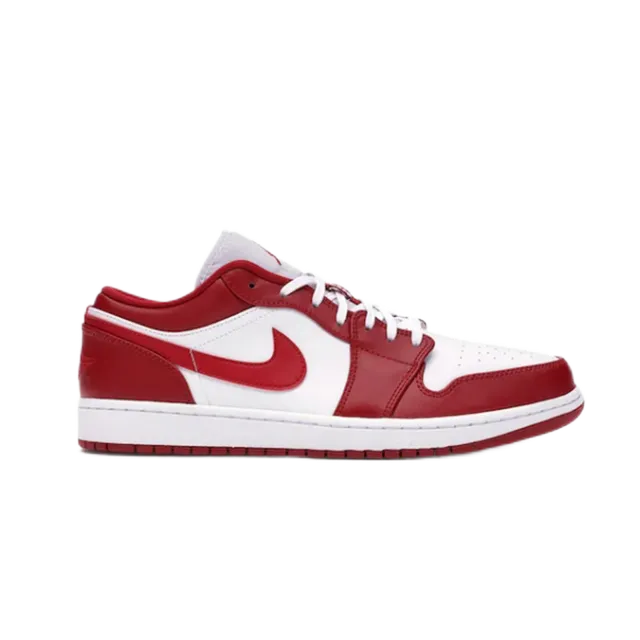 Nike sneakers Cherry