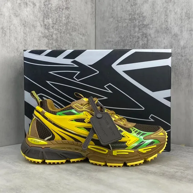 Off-White Zip-Tie Runner