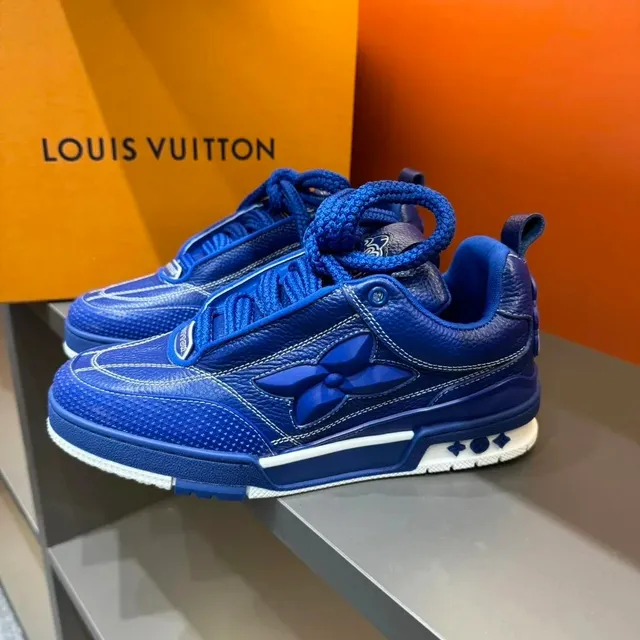 Louis Vuitton LV Trainer Monogram Flower