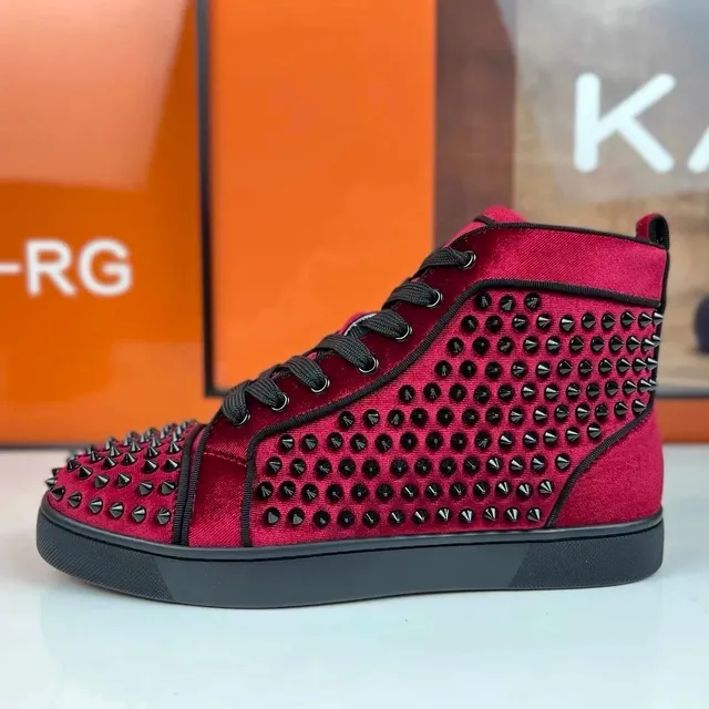 Christian Louboutin Louis Junior Spikes