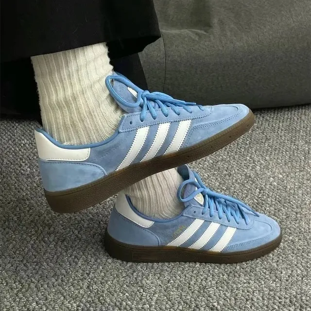 Spezial 浅蓝白