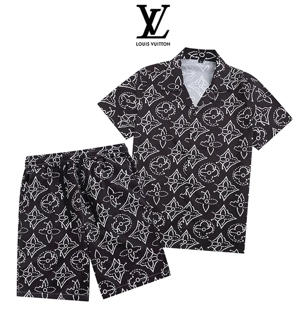 Louis Vuitton Monogram Print Set Black and White