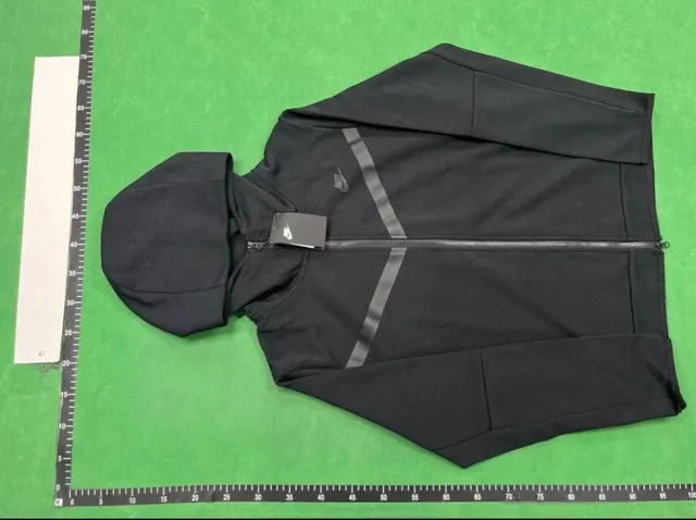 Nike Tech Fleece Hoodie Reflective Stripe