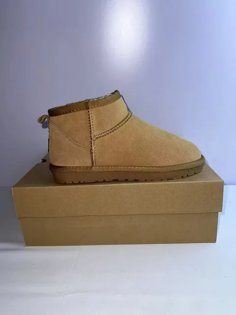 UGG Classic Mini Wheat