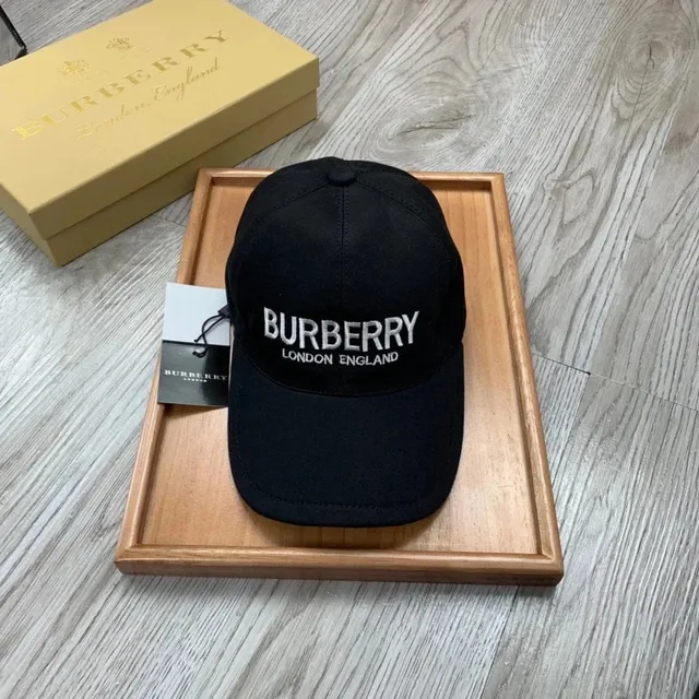 Burberry Baseball Cap Logo Embroidered