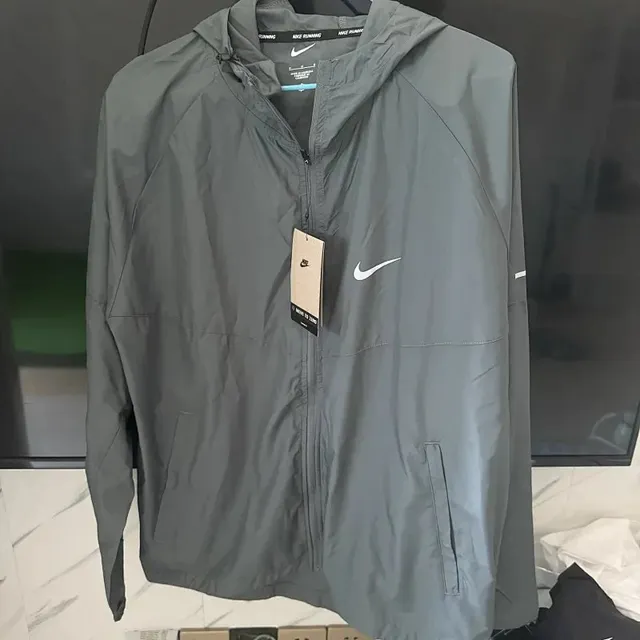 Nike Running Windrunner Jacket Dark Grey