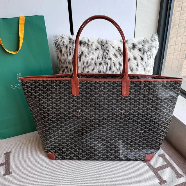 Goyard Saint Louis Tote Classic Goyardine Canvas