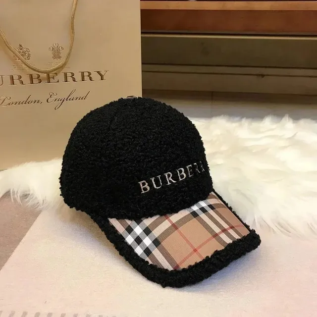 Burberry Baseball Cap Shearling Check