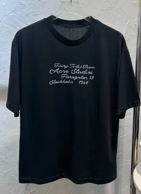 E02 Black