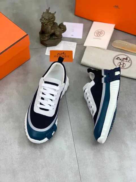 Hermès Runaway Navy and White