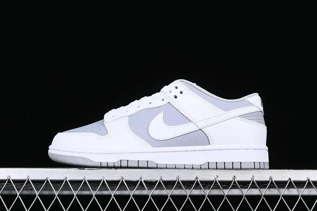 Nike Dunk Low Pure