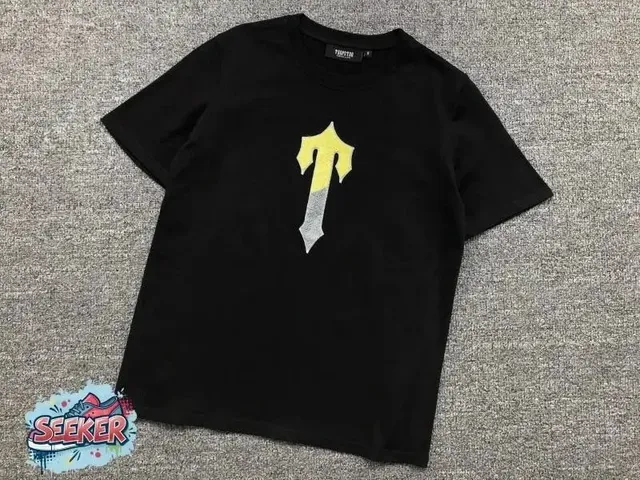 Travis Scott T-Shirt Yellow Arrow Logo