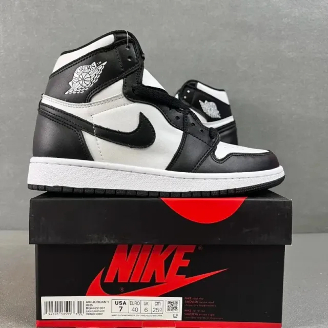 AJ1黑白熊猫 BQ4422-001