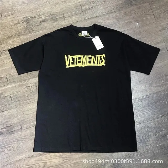 Vetements Logo Tee Yellow Graffiti Print
