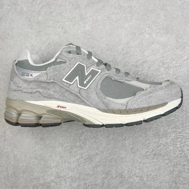 New Balance 2002R Grey